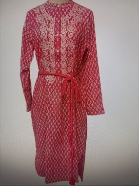 NWT Ex Voto Caftan Embroderied Midi Dress. Size Medium